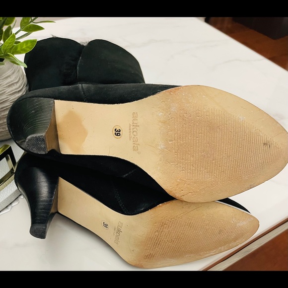 Aukoala Australia Grace Black Suede Boots - Picture 9 of 12